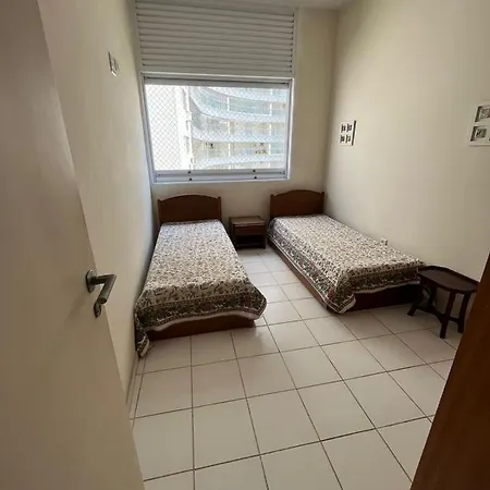 Apartamento Na Rua Da Praia Com Vista Para O Mar Guaruja Exterior photo
