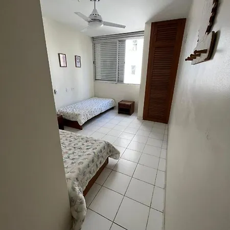 Apartamento Na Rua Da Praia Com Vista Para O Mar Guaruja Exterior photo