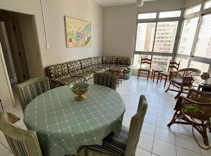 Apartamento Na Rua Da Praia Com Vista Para O Mar